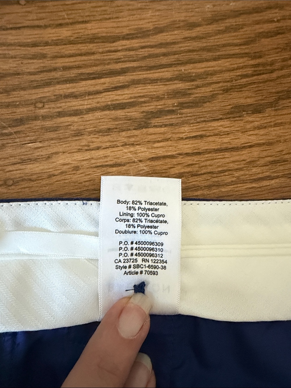 Aritzia Babaton Pleated Wide-Leg Pants in a vibrant royal Blue Size 10 - Picture 9 of 13